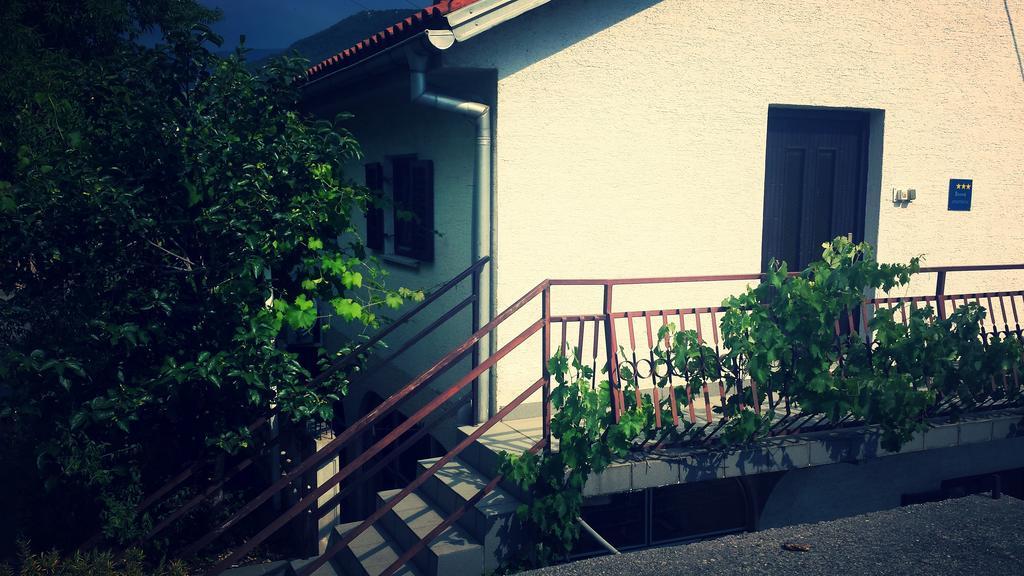 Apartmani Cempres Senj Senj  Bilik gambar