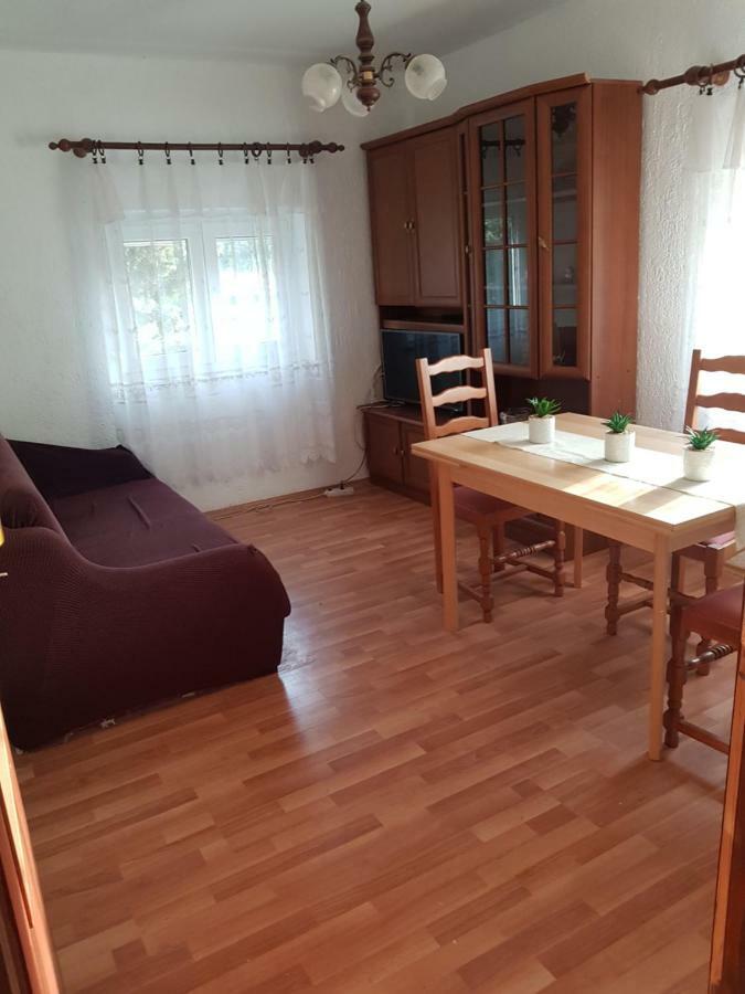 Apartmani Cempres Senj Senj  Luaran gambar