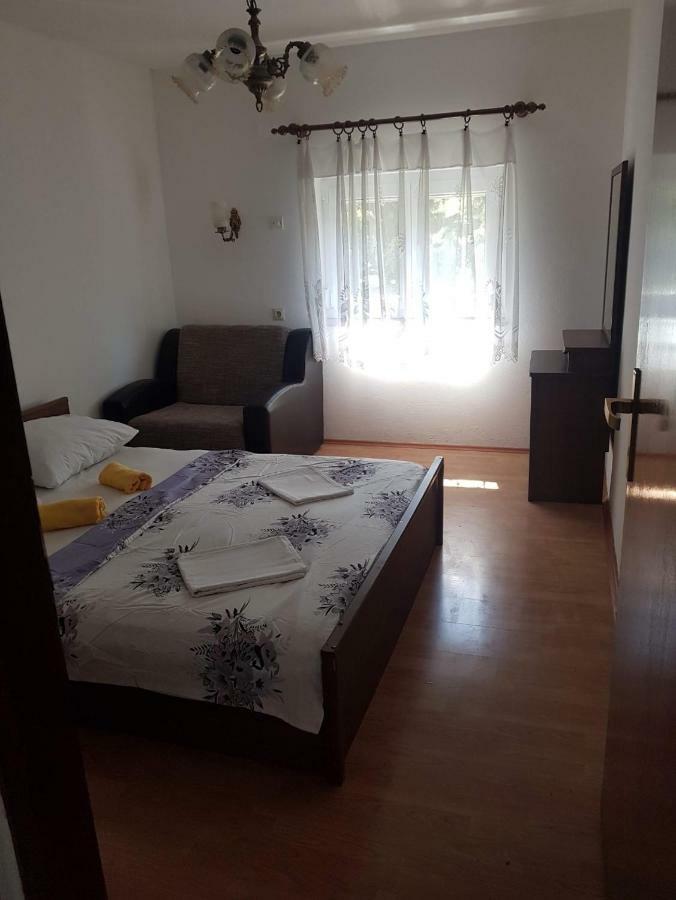 Apartmani Cempres Senj Senj  Luaran gambar